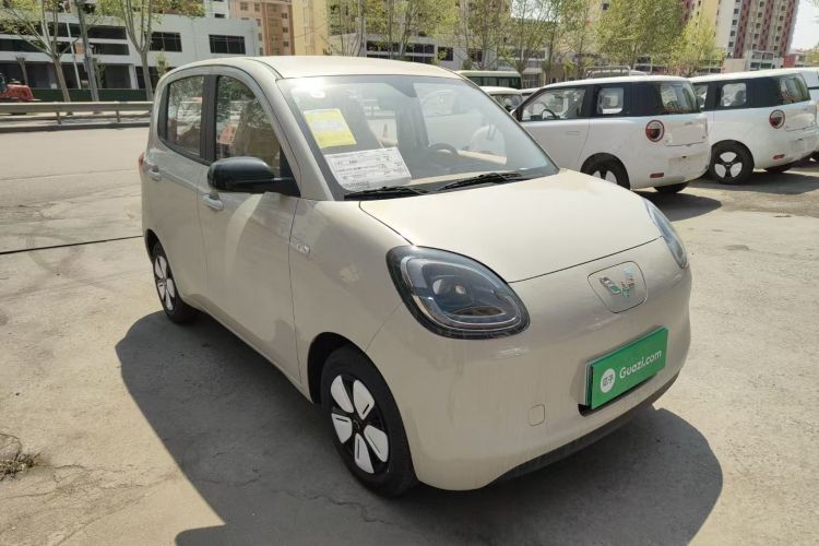 Used Wuling Hongguang MINIEV 2025 Four-Door Version Advanced Edition Front Right 45 Deg