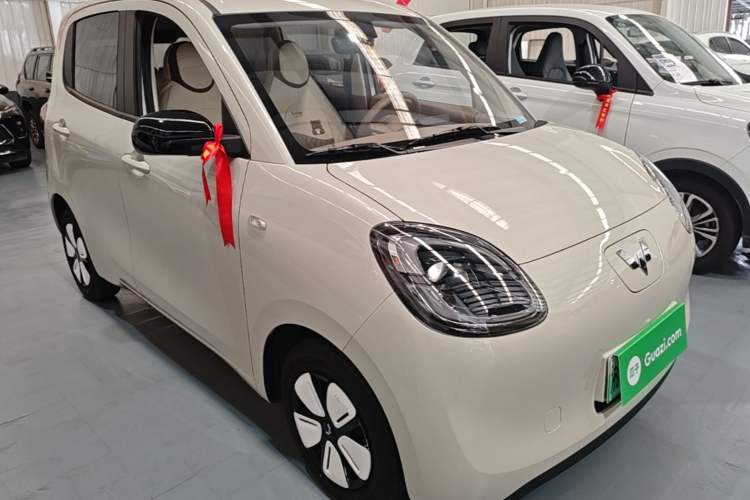 Used Wuling Hongguang MINIEV 2025 Four-Door Version Advanced Edition Front Right 45 Deg