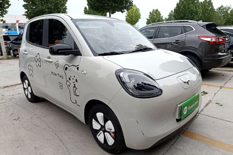 Used Wuling Hongguang MINIEV 2025 Four-Door Version Advanced Edition Front Right 45 Deg