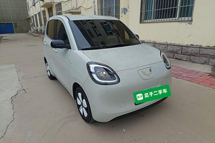 Used Wuling Hongguang MINIEV 2025 Four-Door Version Advanced Edition Front Right 45 Deg