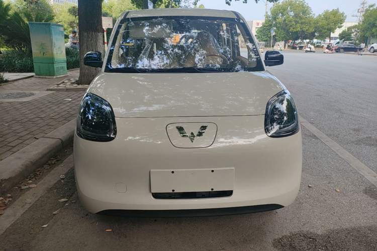 Used Wuling Hongguang MINIEV 2025 Four-Door Version Advanced Edition Front