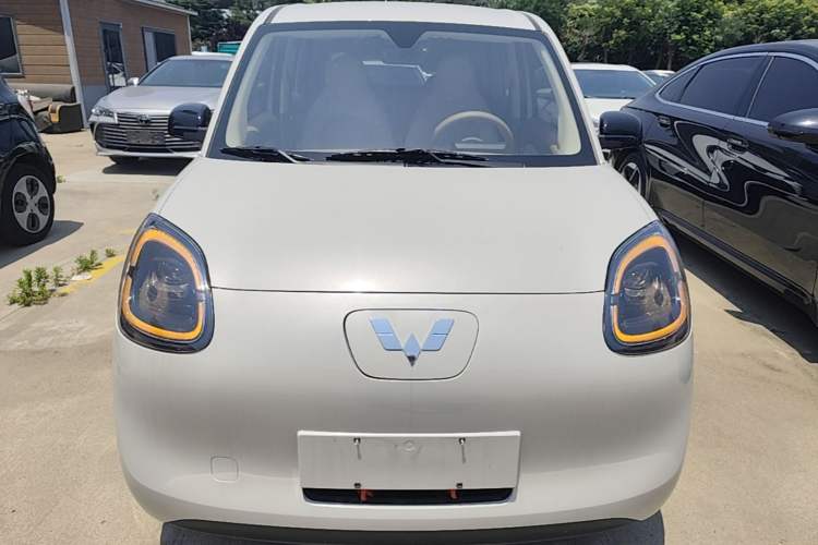 Used Wuling Hongguang MINIEV 2025 Four-Door Version Advanced Edition Front