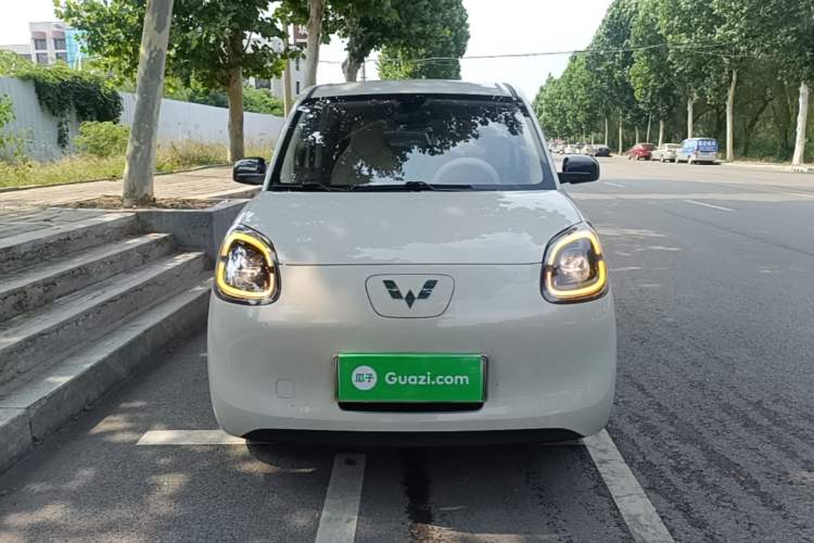 Used Wuling Hongguang MINIEV 2025 Four-Door Version Advanced Edition Front