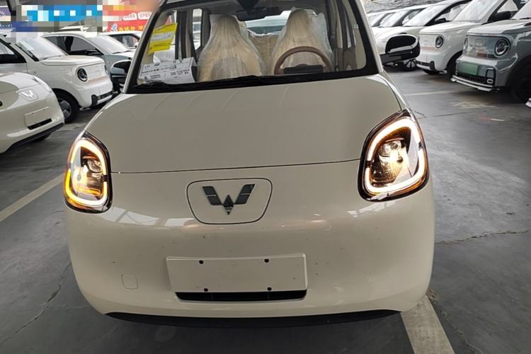 Used Wuling Hongguang MINIEV 2025 Four-Door Version Advanced Edition Front