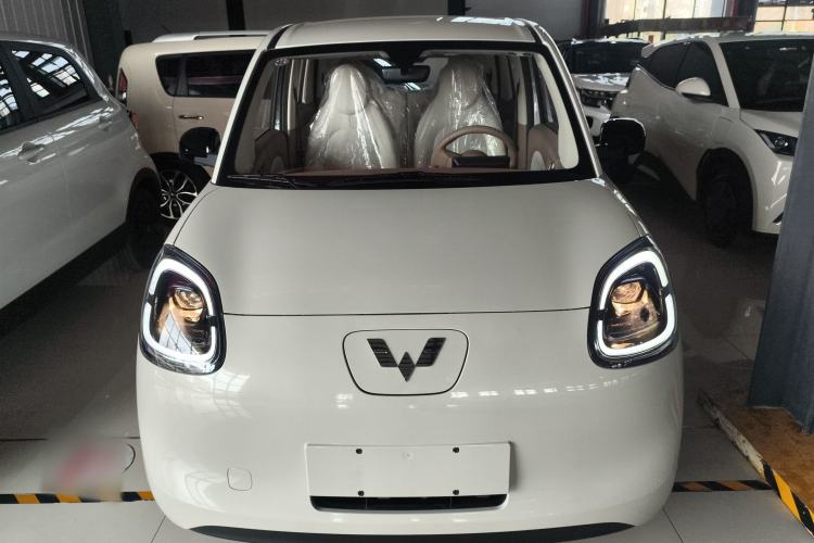 Used Wuling Hongguang MINIEV 2025 Four-Door Version Advanced Edition Front