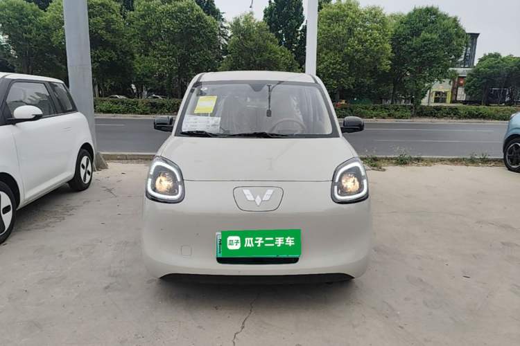 Used Wuling Hongguang MINIEV 2025 Four-Door Version Advanced Edition Front