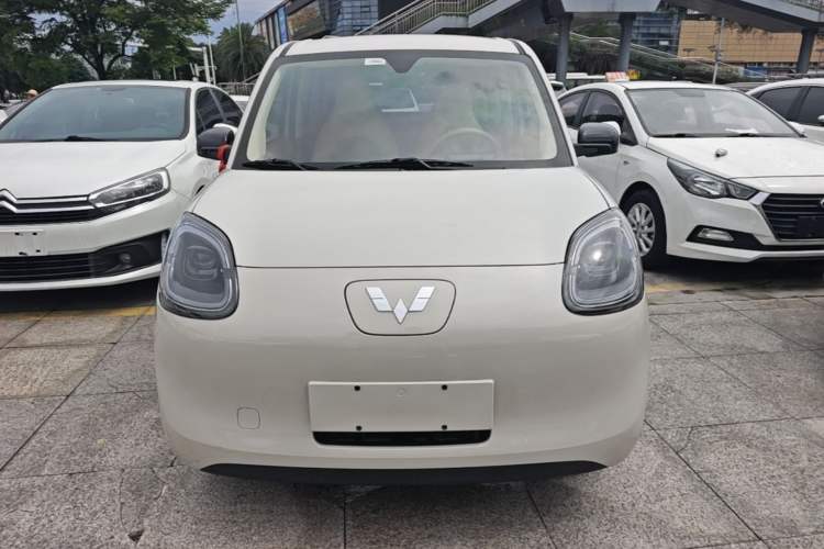 Used Wuling Hongguang MINIEV 2025 Four-Door Version Advanced Edition Front