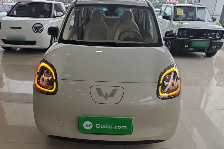 Used Wuling Hongguang MINIEV 2025 Four-Door Version Advanced Edition Front