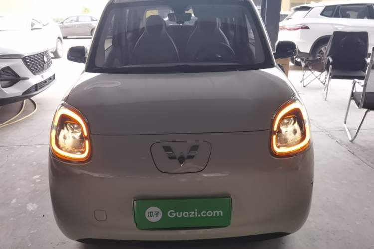 Used Wuling Hongguang MINIEV 2025 Four-Door Version Advanced Edition Front