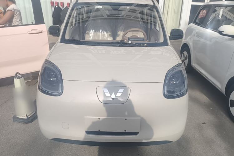 Used Wuling Hongguang MINIEV 2025 Four-Door Version Advanced Edition Front