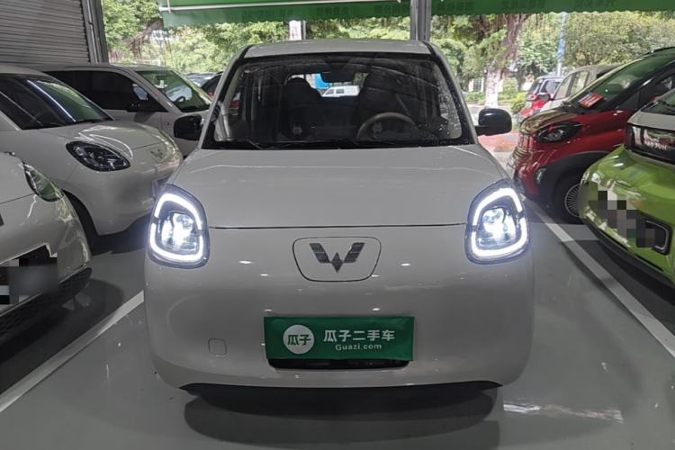 Used Wuling Hongguang MINIEV 2025 Four-Door Version Advanced Edition Front