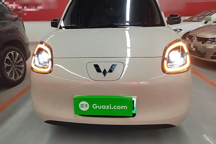 Used Wuling Hongguang MINIEV 2025 Four-Door Version Advanced Edition Front