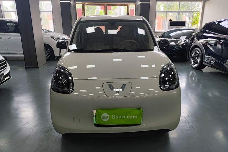 Used Wuling Hongguang MINIEV 2025 Four-Door Version Advanced Edition Front