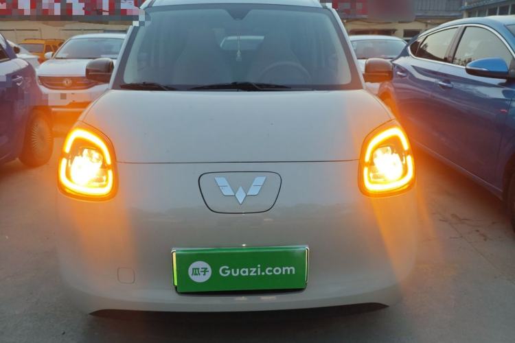 Used Wuling Hongguang MINIEV 2025 Four-Door Version Advanced Edition Front