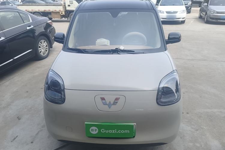 Used Wuling Hongguang MINIEV 2025 Four-Door Version Premium Edition Front
