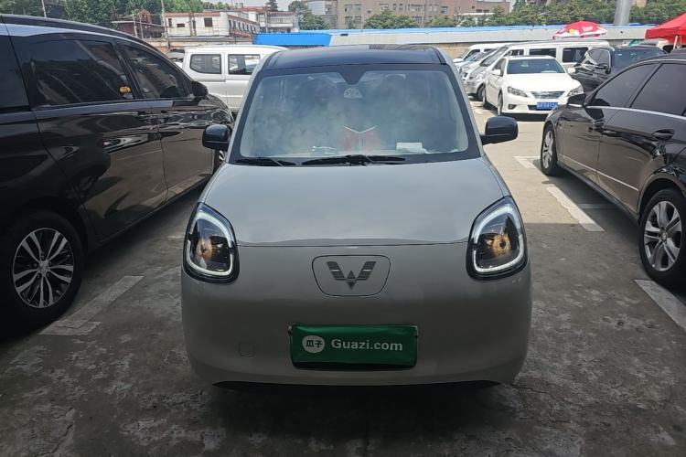 Used Wuling Hongguang MINIEV 2025 Four-Door Version Advanced Edition Front