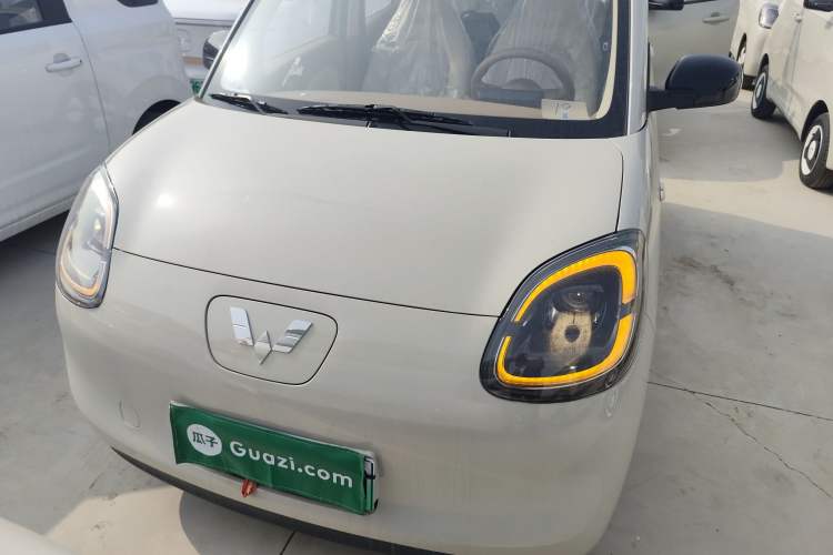 Used Wuling Hongguang MINIEV 2025 Four-Door Version Advanced Edition Front