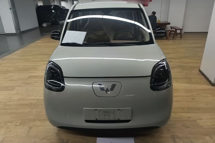 Used Wuling Hongguang MINIEV 2025 Four-Door Version Premium Edition Front
