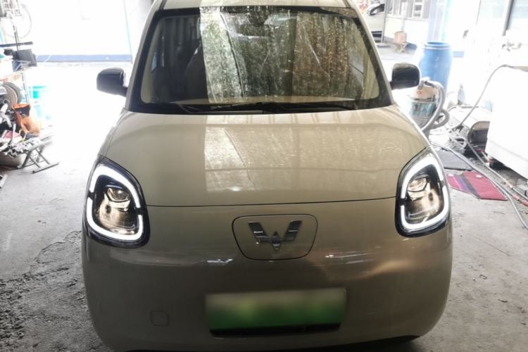Used Wuling Hongguang MINIEV 2025 Four-Door Version Advanced Edition Front