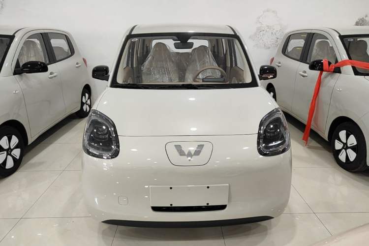 Used Wuling Hongguang MINIEV 2025 Four-Door Version Advanced Edition Front
