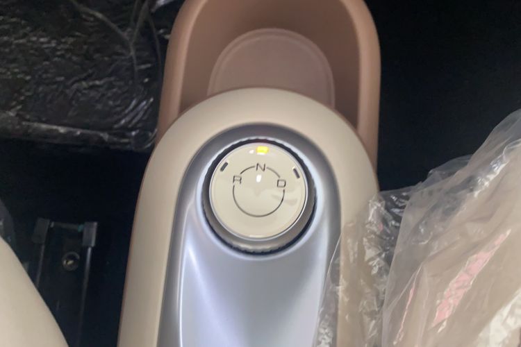 Used Wuling Hongguang MINIEV 2025 Four-Door Version Advanced Edition Gear Lever