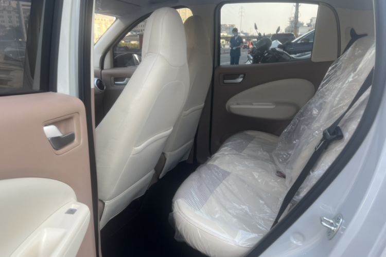 Used Wuling Hongguang MINIEV 2025 Four-Door Version Advanced Edition Gear Lever