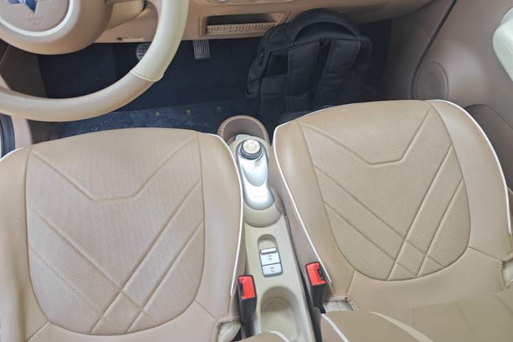 Used Wuling Hongguang MINIEV 2025 Four-Door Version Zhenxiang+ Edition Gear Lever