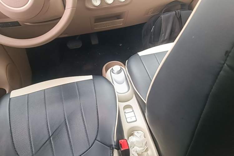 Used Wuling Hongguang MINIEV 2025 Four-Door Version Zhenxiang+ Edition Gear Lever