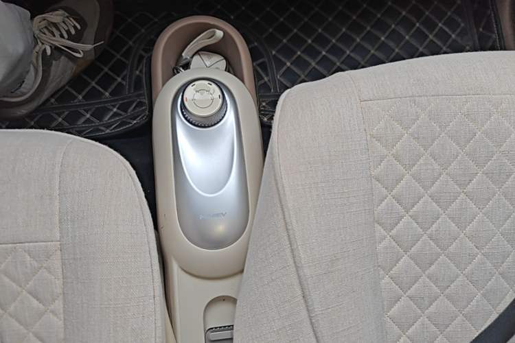 Used Wuling Hongguang MINIEV 2025 Four-Door Version Zhenxiang+ Edition Gear Lever