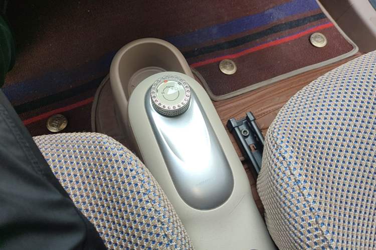 Used Wuling Hongguang MINIEV 2025 Four-Door Version Advanced Edition Gear Lever
