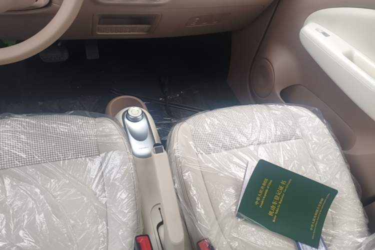 Used Wuling Hongguang MINIEV 2025 Four-Door Version Advanced Edition Gear Lever