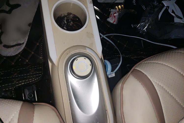 Used Wuling Hongguang MINIEV 2025 Four-Door Version Zhenxiang+ Edition Gear Lever