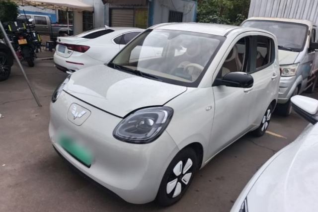 Ojetý Wuling Hongguang MINIEV 2025 Four-Door Version Advanced Edition