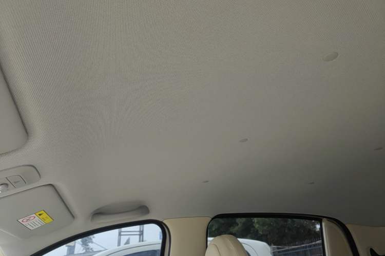 Used Wuling Hongguang MINIEV 2025 Four-Door Version Zhenxiang+ Edition Headliner