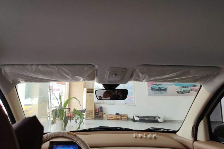Used Wuling Hongguang MINIEV 2025 Four-Door Version Advanced Edition Headliner