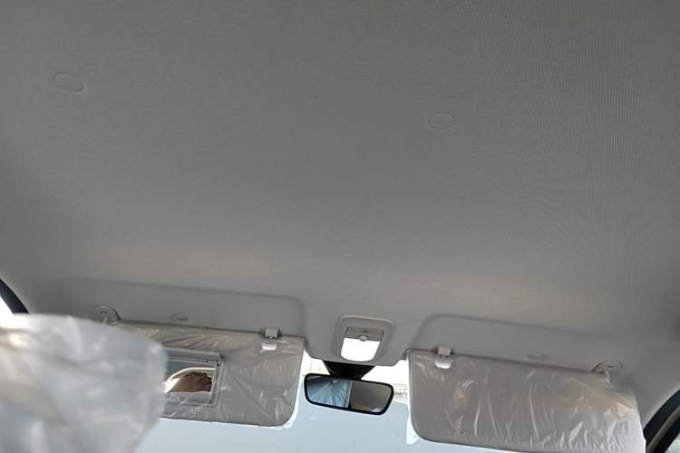 Used Wuling Hongguang MINIEV 2025 Four-Door Version Advanced Edition Headliner