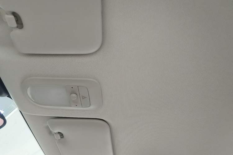 Used Wuling Hongguang MINIEV 2025 Four-Door Version Advanced Edition Headliner