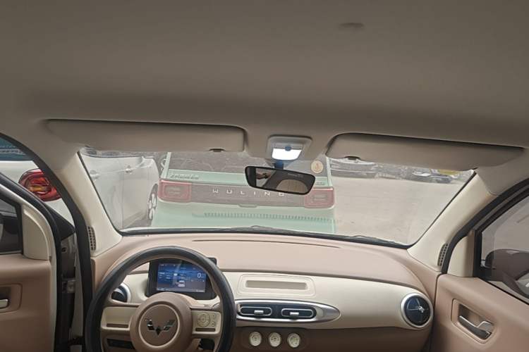 Used Wuling Hongguang MINIEV 2025 Four-Door Version Advanced Edition Headliner
