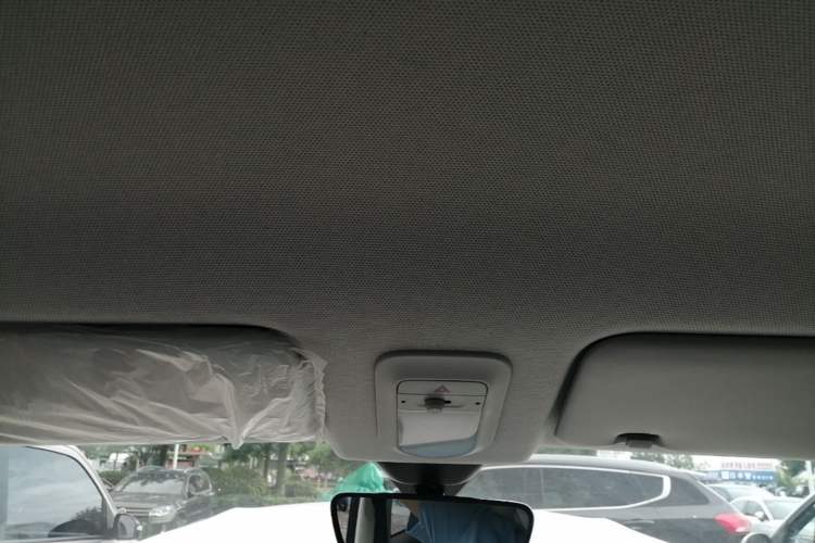 Used Wuling Hongguang MINIEV 2025 Four-Door Version Advanced Edition Headliner