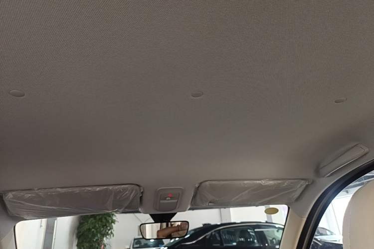 Used Wuling Hongguang MINIEV 2025 Four-Door Version Advanced Edition Headliner