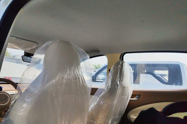 Used Wuling Hongguang MINIEV 2025 Four-Door Version Advanced Edition Headliner