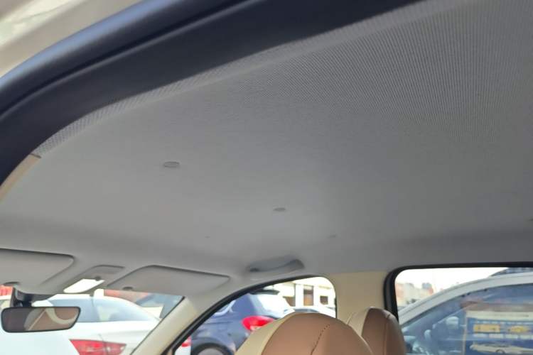 Used Wuling Hongguang MINIEV 2025 Four-Door Version Advanced Edition Headliner