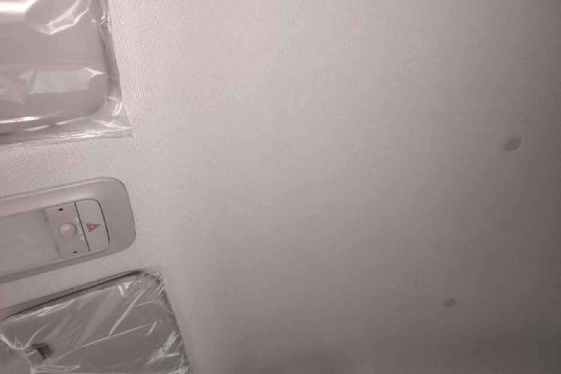 Used Wuling Hongguang MINIEV 2025 Four-Door Version Advanced Edition Headliner