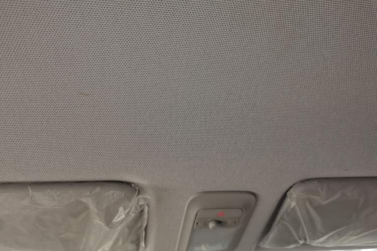 Used Wuling Hongguang MINIEV 2025 Four-Door Version Advanced Edition Headliner