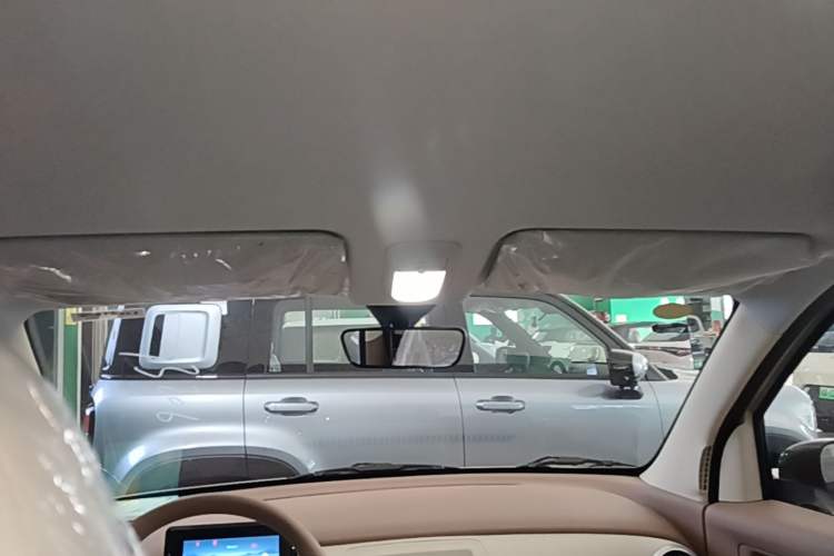 Used Wuling Hongguang MINIEV 2025 Four-Door Version Advanced Edition Headliner