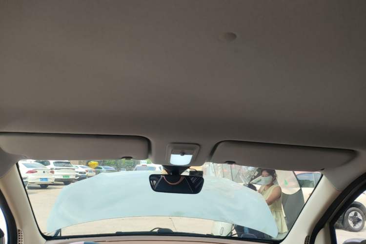 Used Wuling Hongguang MINIEV 2025 Four-Door Version Advanced Edition Headliner