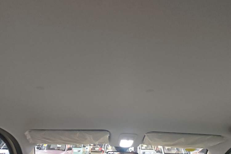 Used Wuling Hongguang MINIEV 2025 Four-Door Version Advanced Edition Headliner