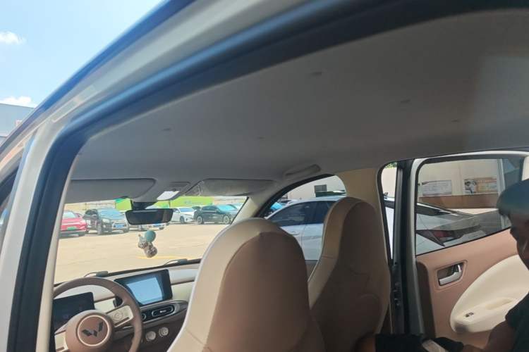Used Wuling Hongguang MINIEV 2025 Four-Door Version Zhenxiang+ Edition Headliner