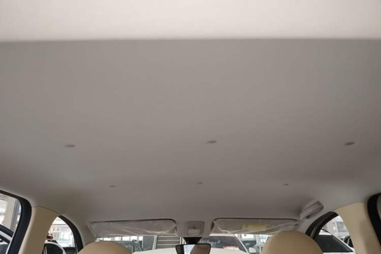 Used Wuling Hongguang MINIEV 2025 Four-Door Version Zhenxiang+ Edition Headliner
