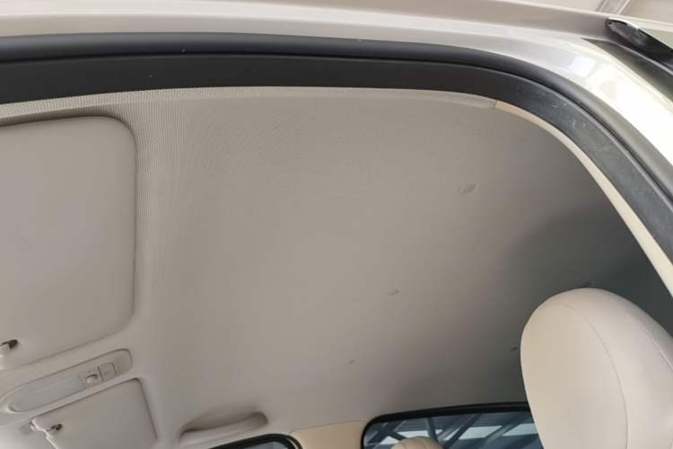 Used Wuling Hongguang MINIEV 2025 Four-Door Version Advanced Edition Headliner